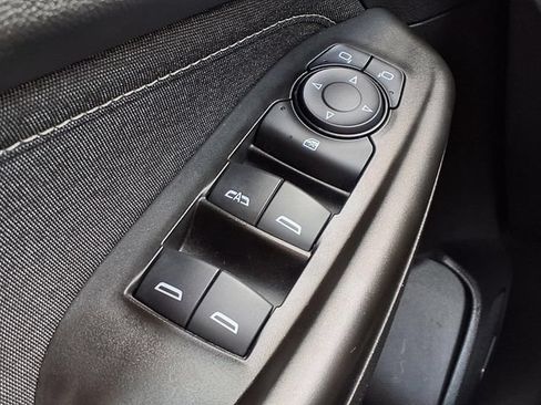 Used 2021 Chevrolet TrailBlazer ACTIV w/ Technology Package FWD image 13