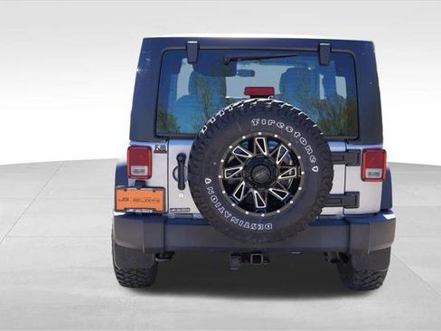 Certified 2018 Jeep Wrangler Sport AWD/4WD image 6