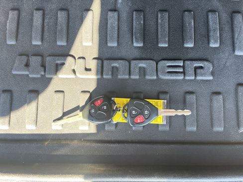 Certified 2017 Toyota 4Runner TRD Pro image 31