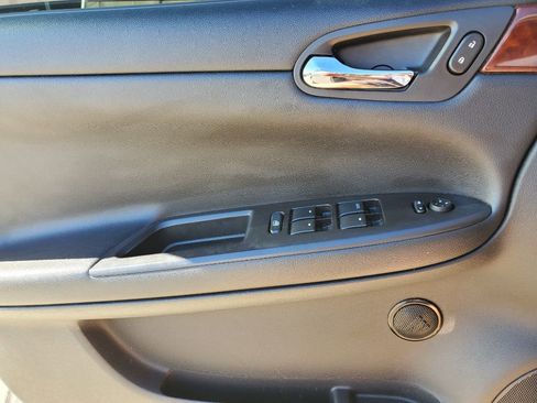 Used 2007 Chevrolet Impala LS image 14