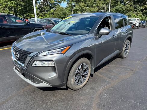 Certified 2023 Nissan Rogue SV AWD/4WD image 3