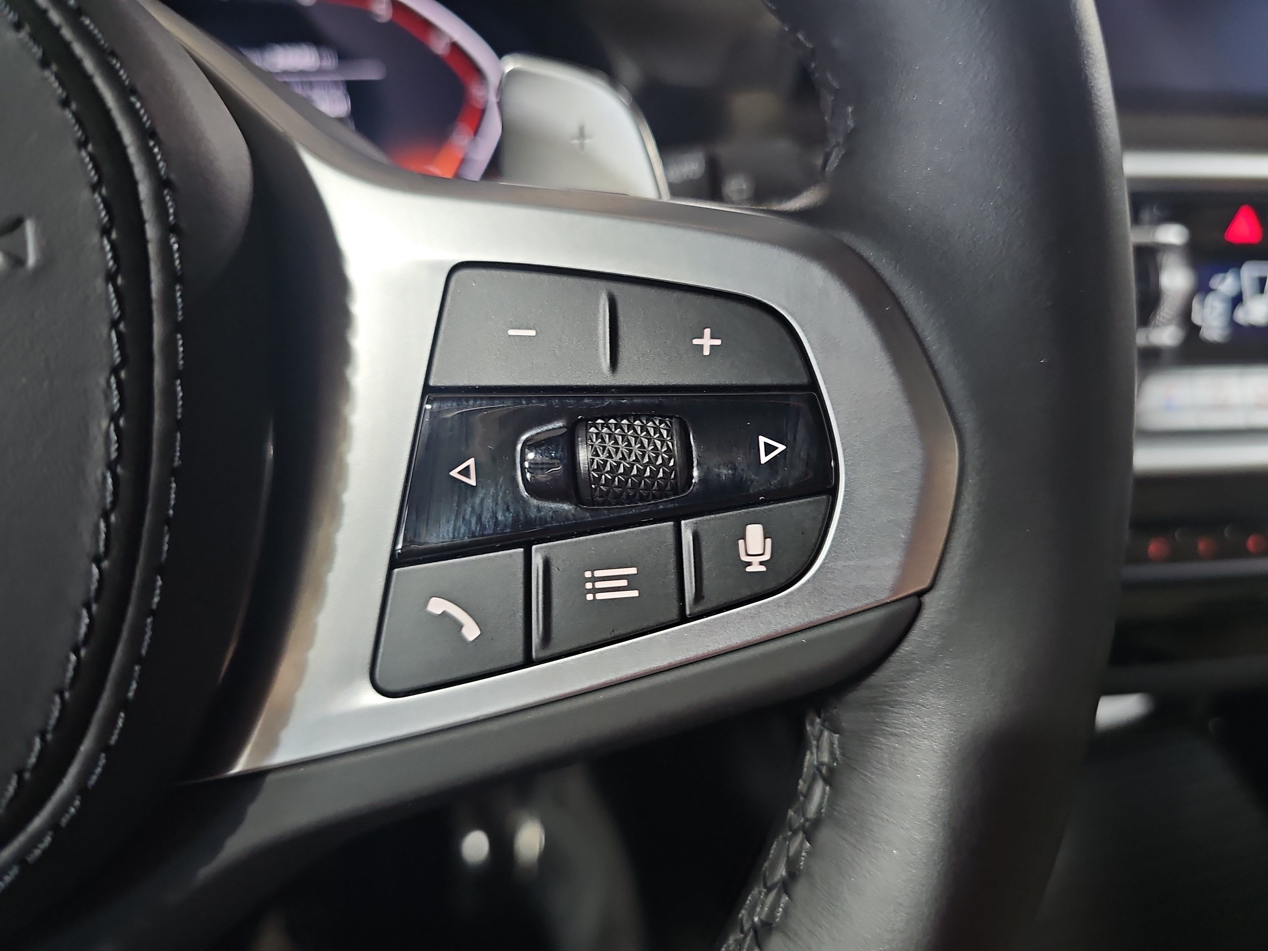 Certified 2023 BMW X3 sDrive30i w/ M Sport Package RWD image 19