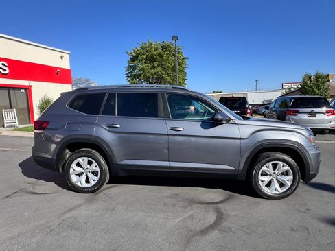 Used 2018 Volkswagen Atlas Launch Edition image 3