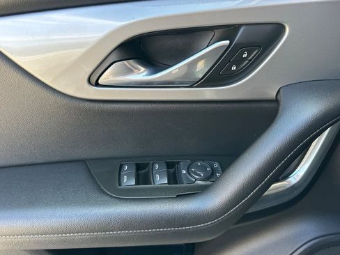 Certified 2020 Chevrolet Blazer LT FWD image 11