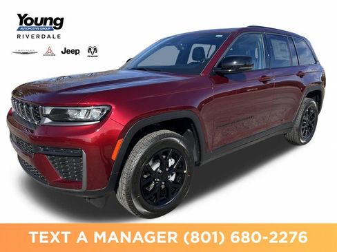 New 2026 Jeep Grand Cherokee Altitude AWD/4WD image 1