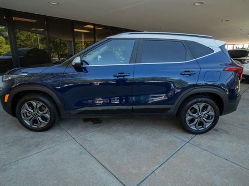 Used 2024 Kia Seltos S AWD/4WD image 4