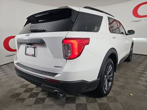 Used 2023 Ford Explorer XLT w/ Equipment Group 202A image 7