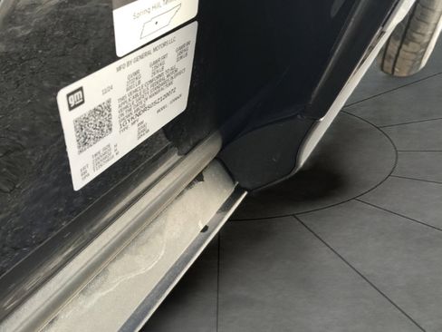 Certified 2025 Cadillac XT5 Premium Luxury image 31