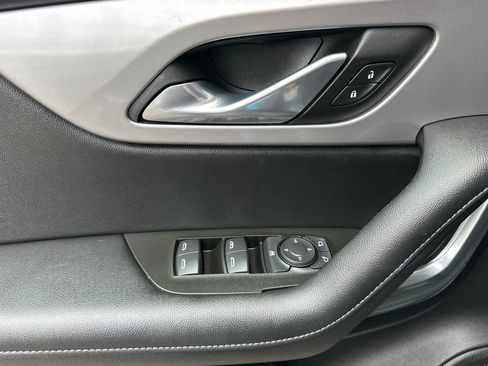 Certified 2022 Chevrolet Blazer LT w/ LPO, Black Grille Bar Package image 11