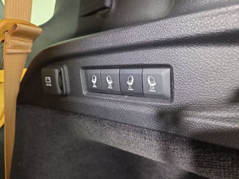 Used 2021 Jeep Grand Cherokee L Summit w/ Luxury Tech Group V AWD/4WD image 35
