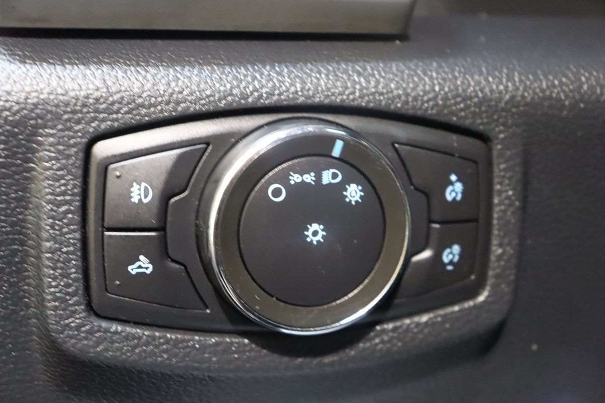 Used 2022 Ford F250 Lariat w/ Black Appearance Package AWD/4WD image 57