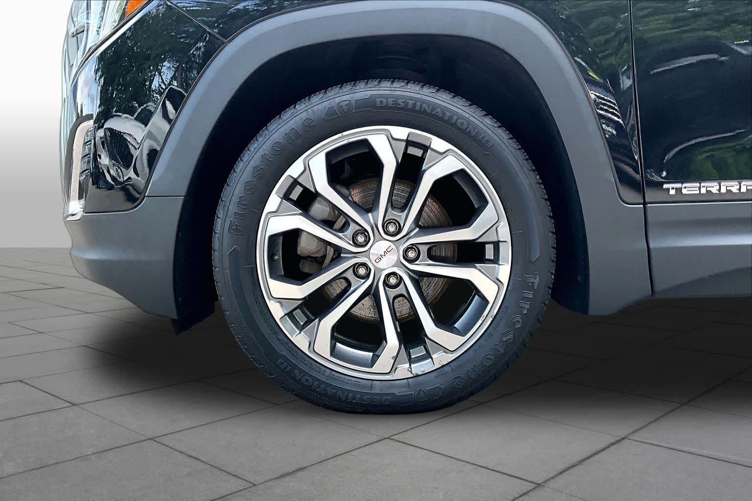 Used 2019 GMC Terrain SLT w/ Preferred Package AWD/4WD image 11