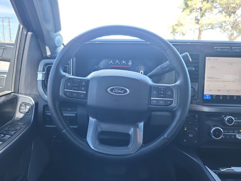 Used 2024 Ford F250 Lariat w/ Lariat Ultimate Package image 9