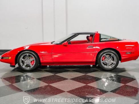Used 1991 Chevrolet Corvette ZR-1 RWD image 8