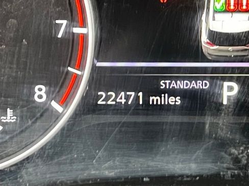 Used 2023 Nissan Rogue S image 15