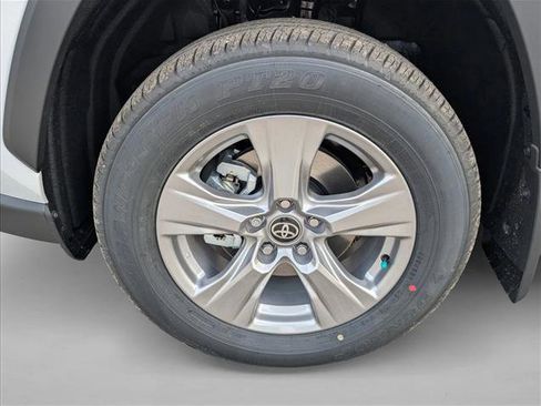 New 2025 Toyota RAV4 XLE image 5