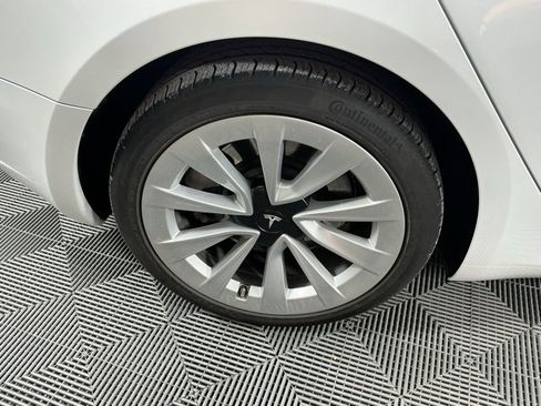 Used 2023 Tesla Model 3 Standard Range image 13