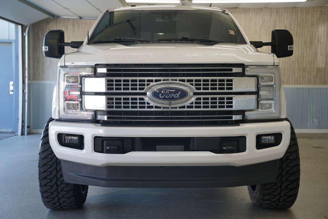 Used 2018 Ford F250 Platinum w/ Platinum Ultimate Package AWD/4WD image 3