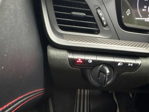 Certified 2025 Porsche 911 GT3 RWD image 28