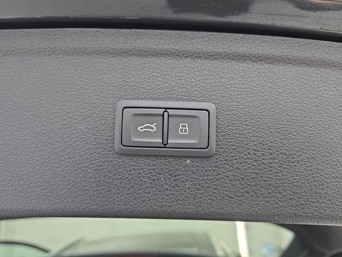 Used 2019 Audi Q5 2.0T Premium Plus w/ Premium Plus Package image 13