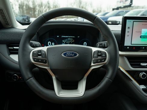 New 2026 Ford Explorer Active w/ Active Comfort Package RWD image 29