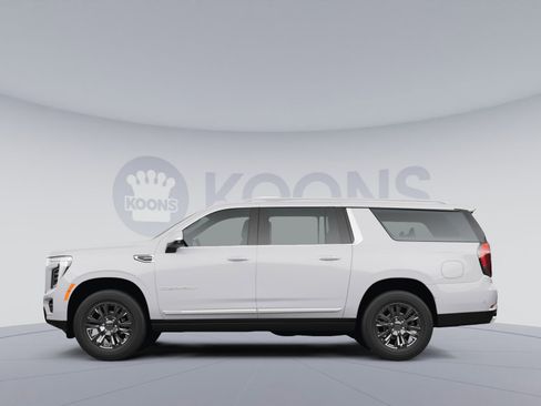 New 2026 GMC Yukon XL Denali w/ Denali Reserve Package image 2