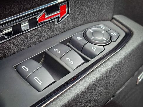 Used 2024 GMC Sierra 1500 AT4 w/ Technology Package image 12