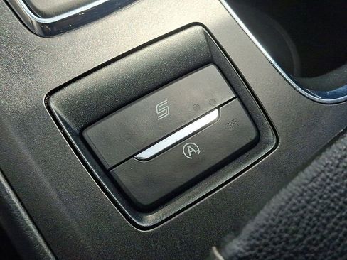 Used 2020 Ford Fusion SEL FWD image 25