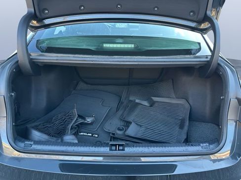 Used 2023 Lexus IS 350 F Sport image 11