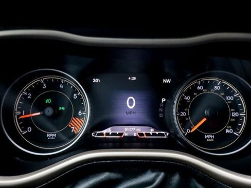 Used 2015 Jeep Cherokee Limited w/ Luxury Group image 6