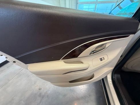 Used 2016 Buick LaCrosse Leather FWD image 16
