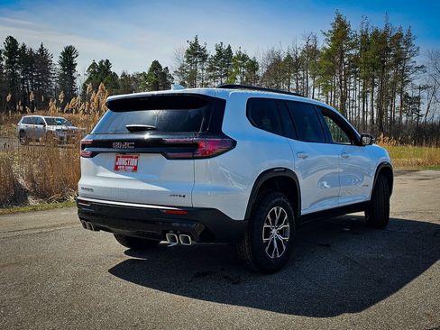New 2026 GMC Acadia AT4 w/ LPO, Floor Liner Package AWD/4WD image 3