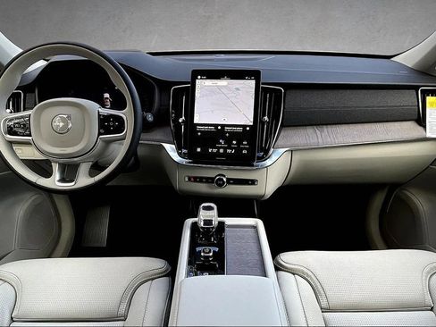 New 2026 Volvo XC90 B6 Ultra w/ Protection Package AWD/4WD image 5