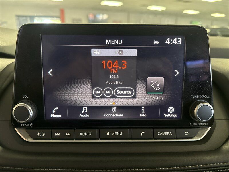 Used 2024 Nissan Rogue SV FWD image 36