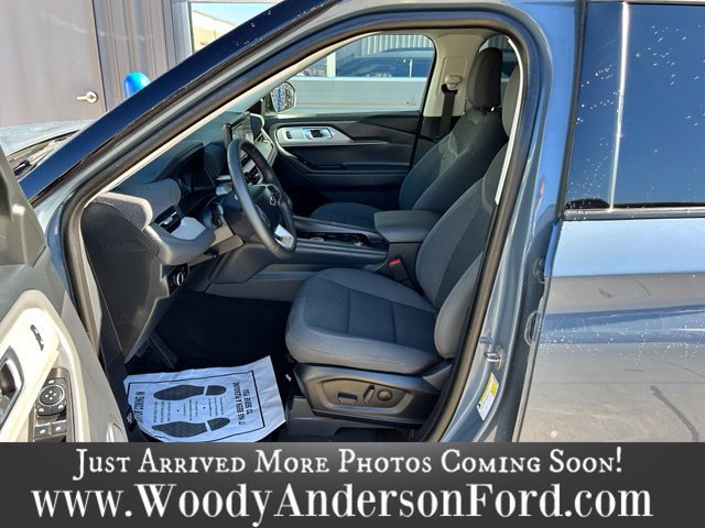Used 2026 Ford Explorer Active RWD image 16