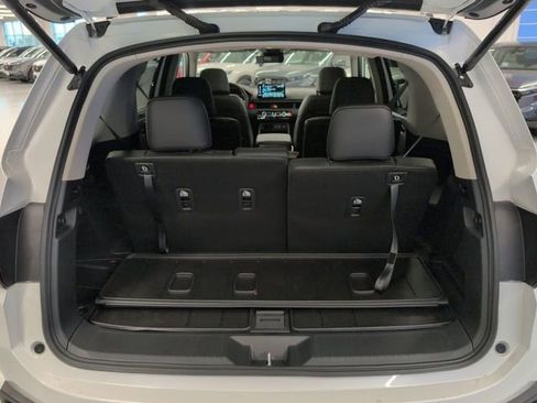 New 2025 Honda Pilot Touring image 34