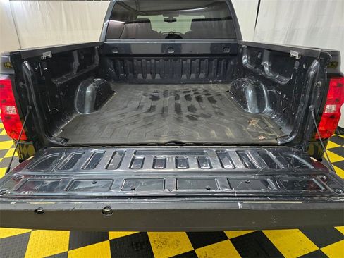 Used 2018 Chevrolet Silverado 1500 LT w/ LT Eassist Package image 14