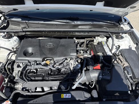 Used 2022 Toyota Camry SE image 13