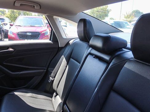 Used 2019 Volkswagen Jetta SEL image 24