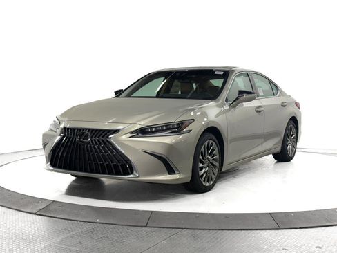 New 2025 Lexus ES 350 Ultra Luxury image 3