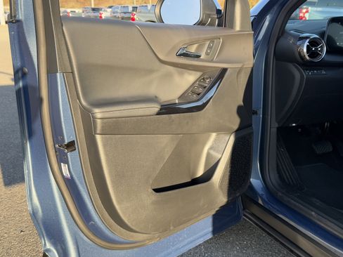 New 2026 Chevrolet Equinox LT w/ Midnight Edition image 11