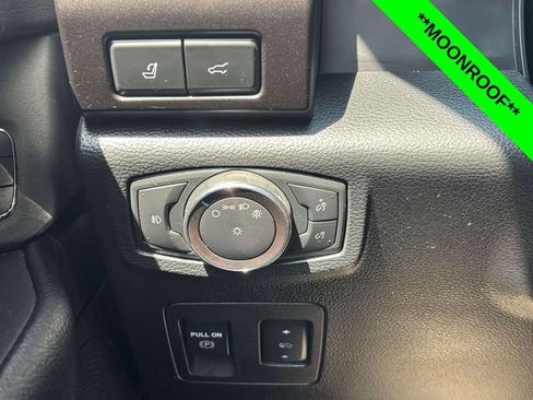 Used 2019 Ford Expedition Limited w/ Equipment Group 302A AWD/4WD image 13