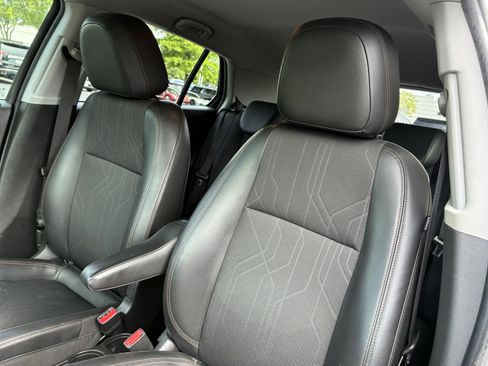 Used 2020 Chevrolet Trax LT w/ LT Convenience Package FWD image 20