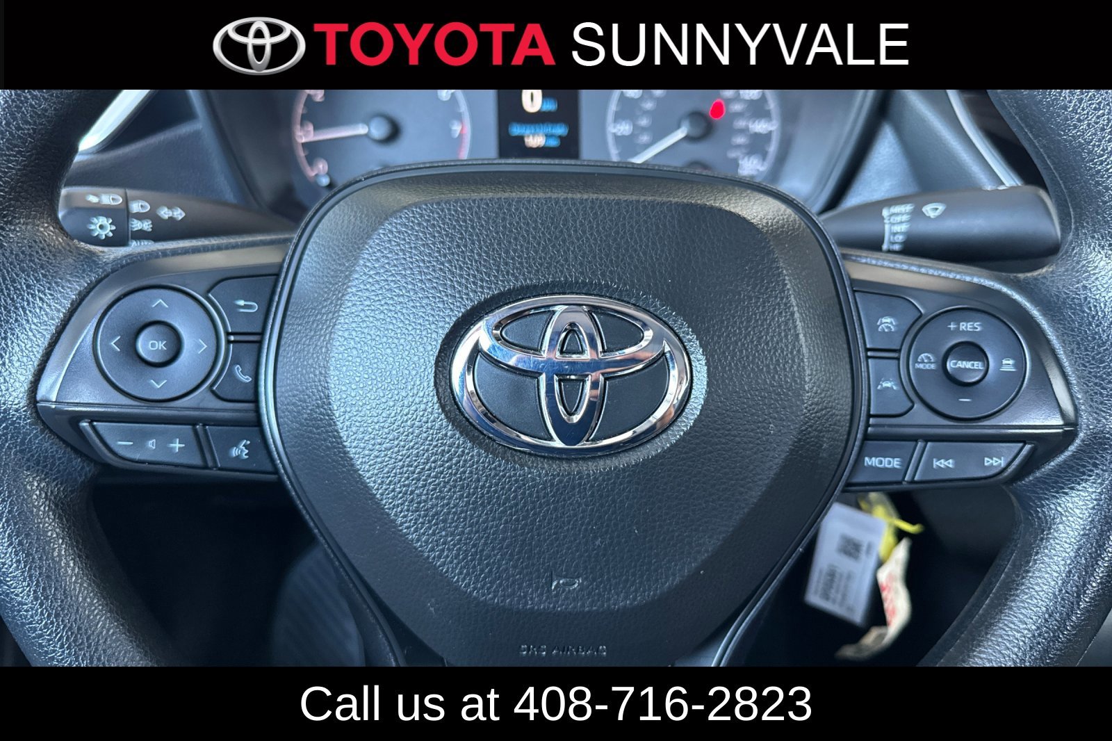 Used 2024 Toyota Corolla LE FWD image 25