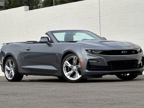 Used 2022 Chevrolet Camaro SS image 2