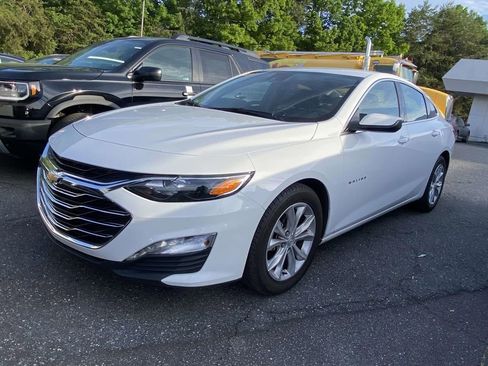 Used 2024 Chevrolet Malibu LT FWD image 1
