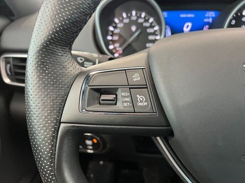 Used 2020 Maserati Levante AWD/4WD image 24