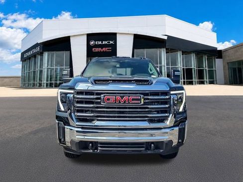 New 2026 GMC Sierra 2500 SLE w/ Preferred Package AWD/4WD image 3