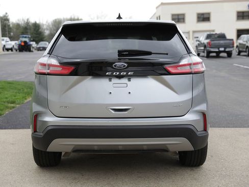 Used 2023 Ford Edge SEL w/ Convenience Package image 6