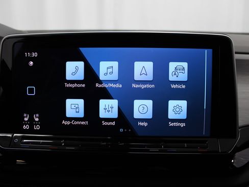 Used 2025 Volkswagen Atlas Cross Sport SE AWD/4WD image 39
